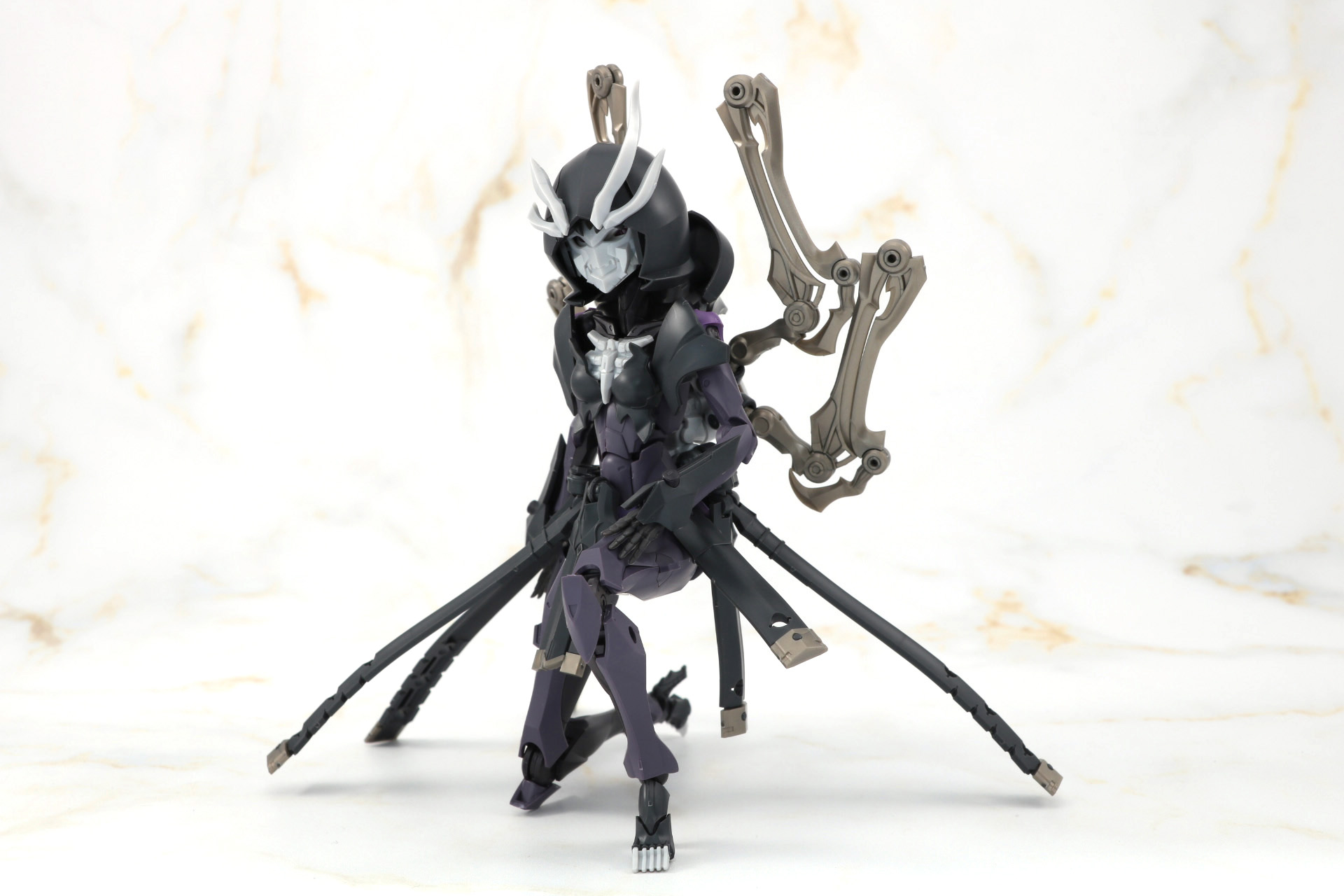 膝立ちポーズもしっかりと取ることができる