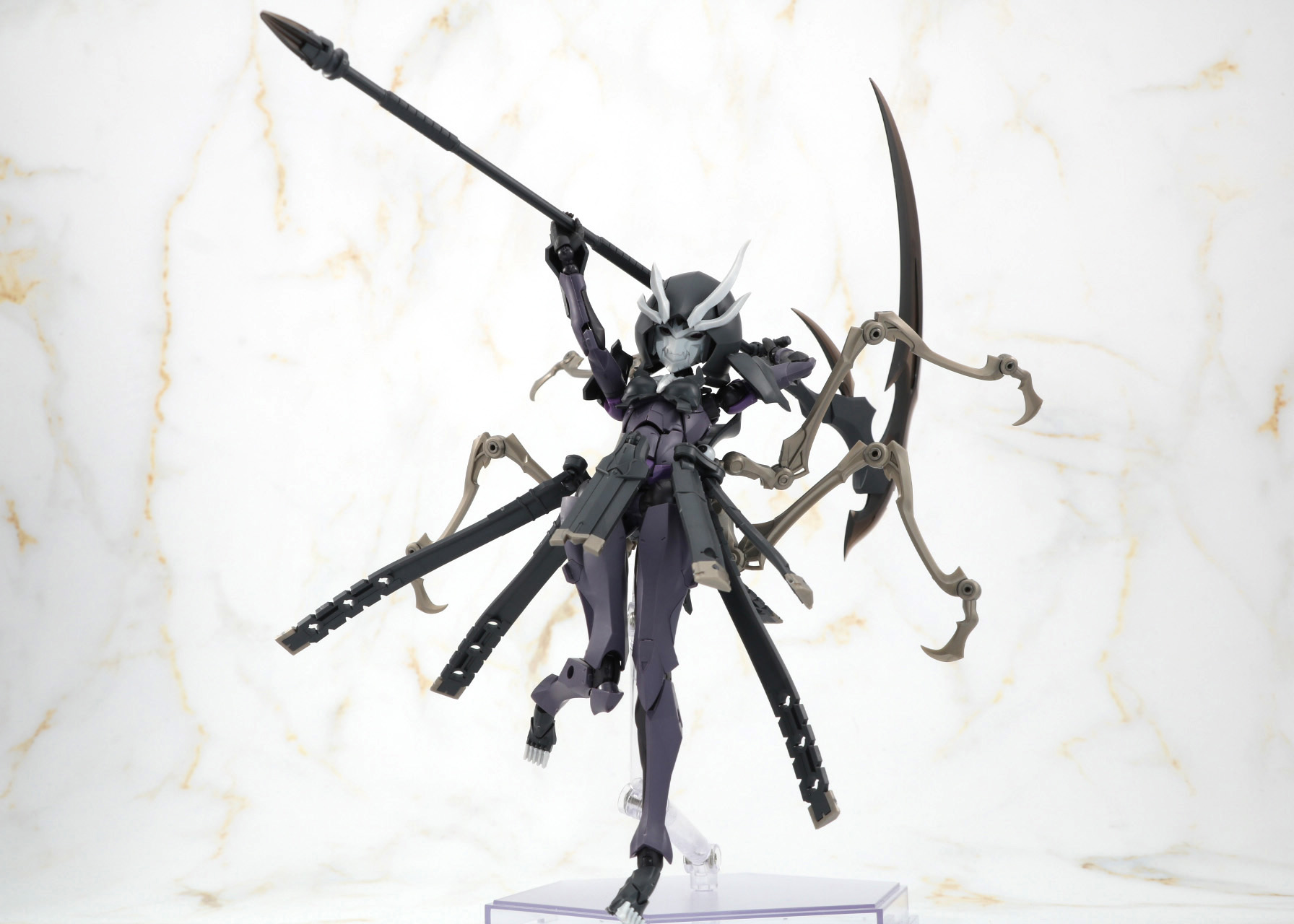 振りかぶるポーズ