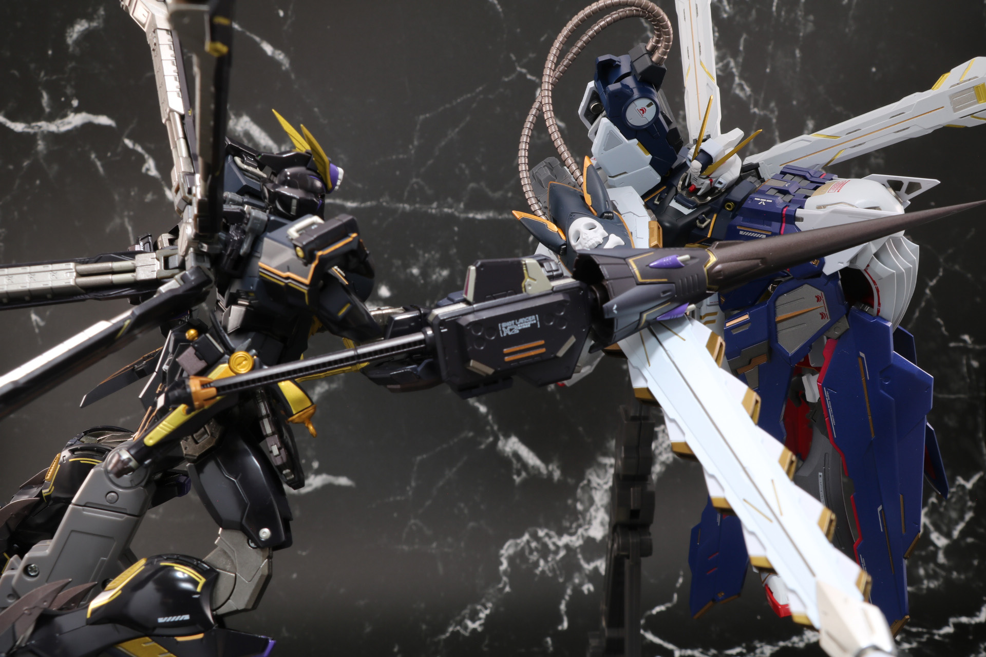 「機動戦士クロスボーン・ガンダム 最初のX（クロス）」でのキンケドゥ対ザビーネを疑似的に楽しめる