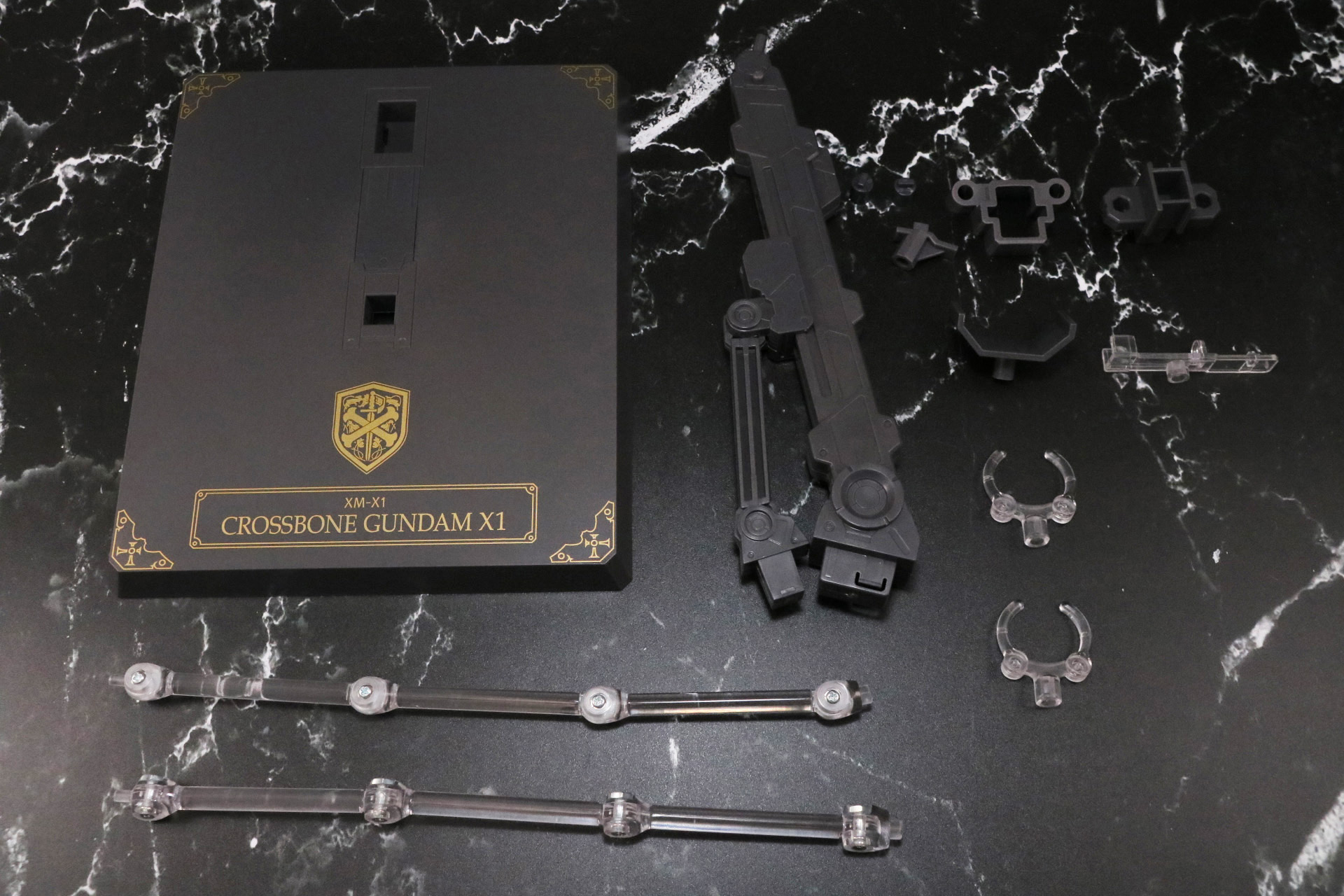 専用台座、補助支柱、各種ジョイントパーツ