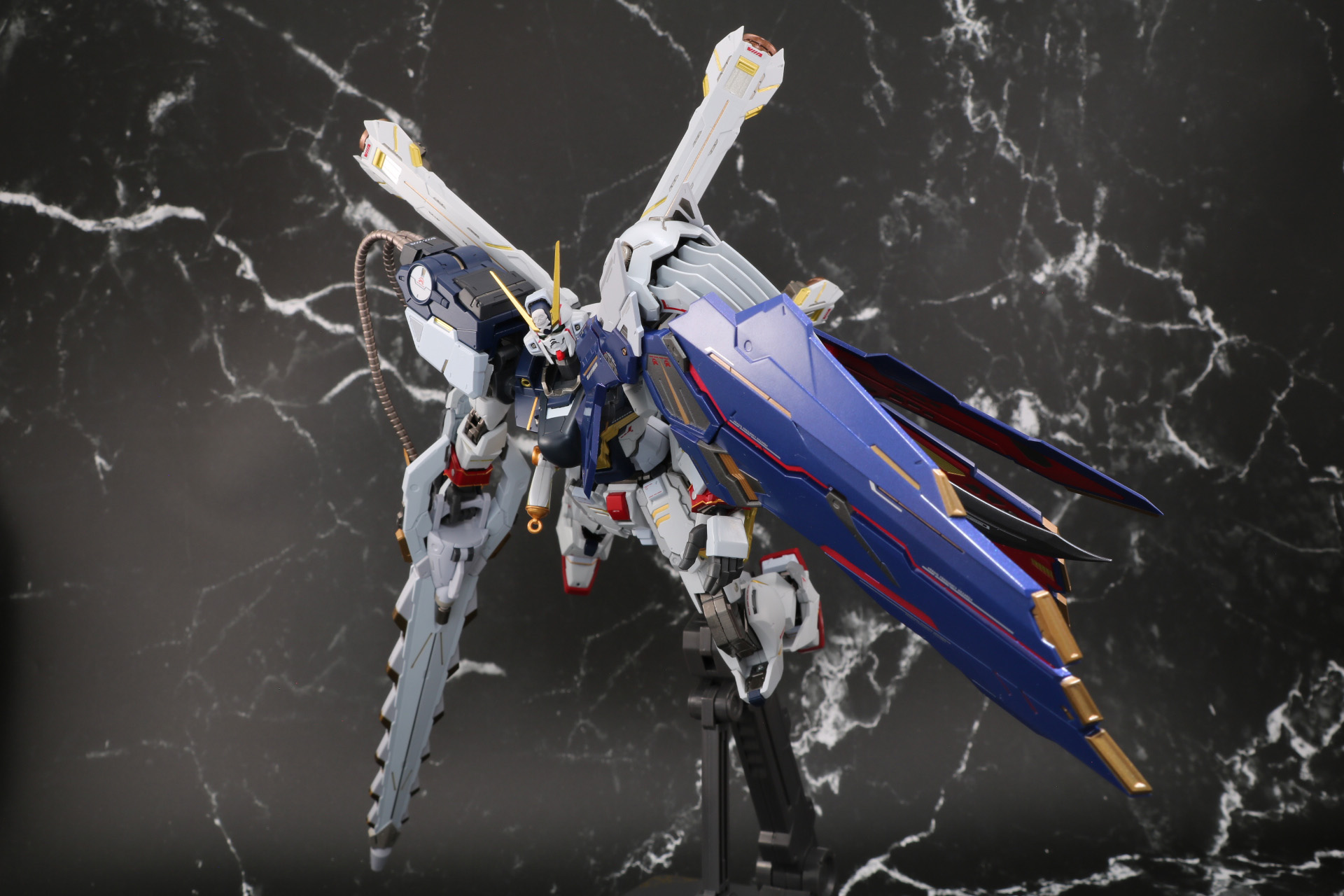 決闘に赴く「クロスボーン・ガンダムX1 ハーフクロス」