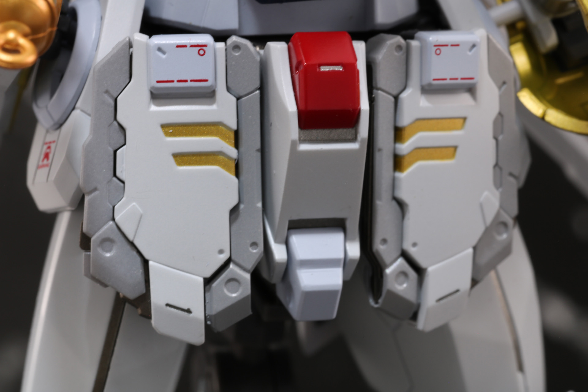 シザーアンカーにもなるフロントスカート