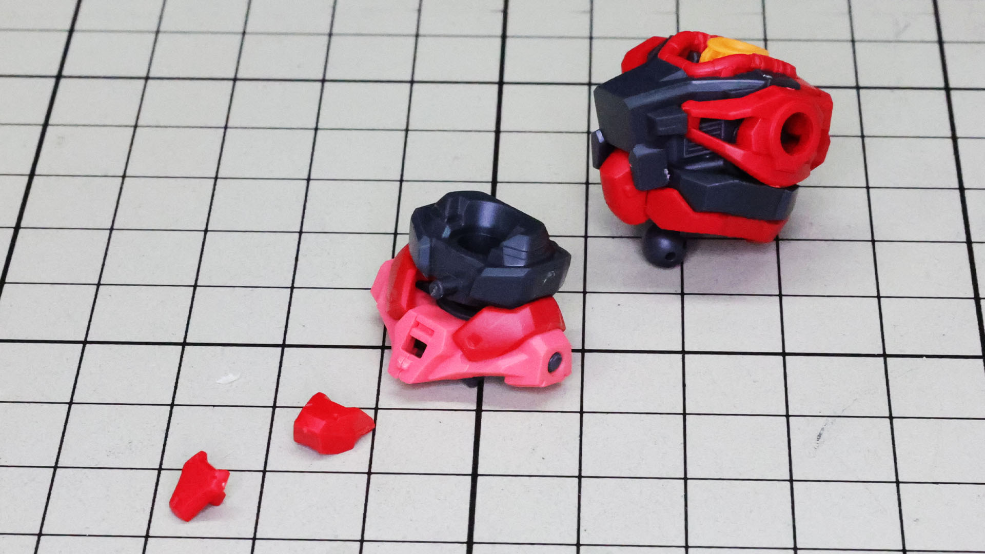 組んだそれぞれをドッキングさせて完成です