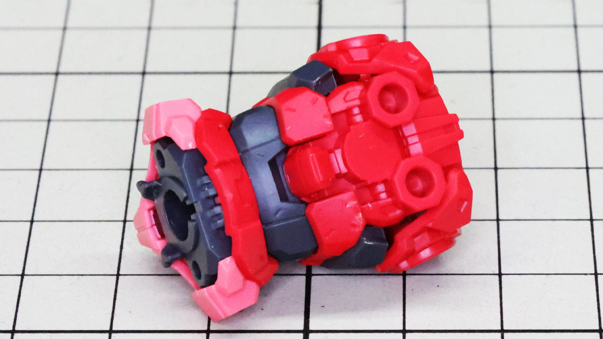 背面にはバックパック接続部があります