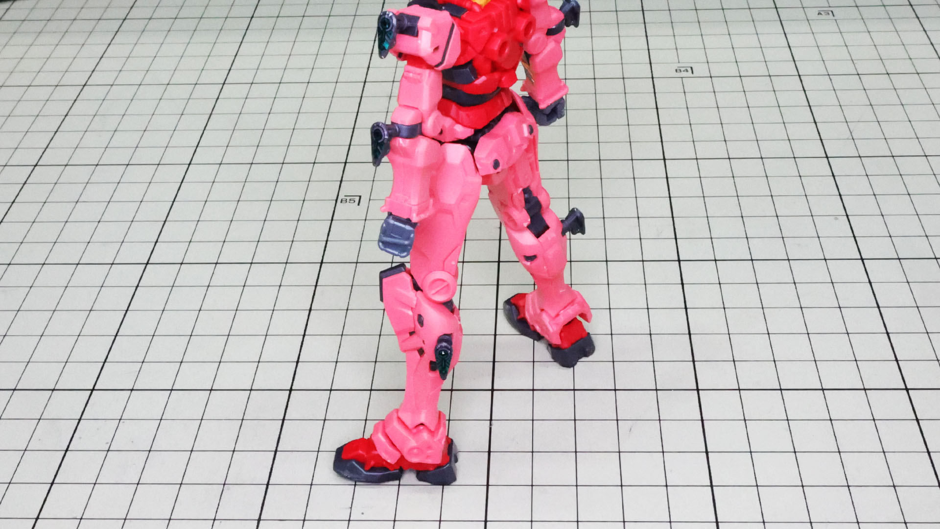 ふくらはぎやすね周辺が筋肉質な印象