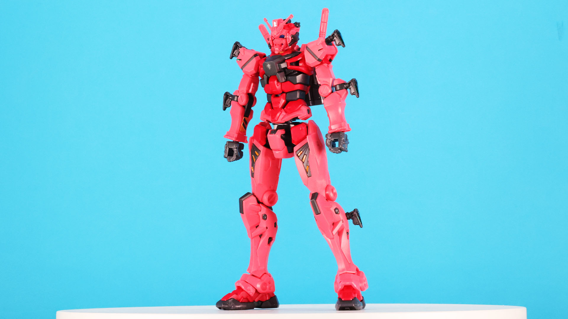 シャアが鹵獲し赤く染められたガンダムの本体