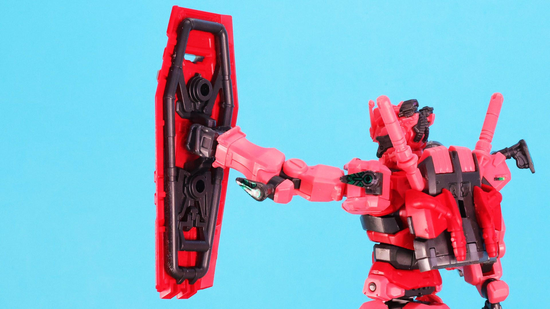 縦持ちグリップで持たせられます