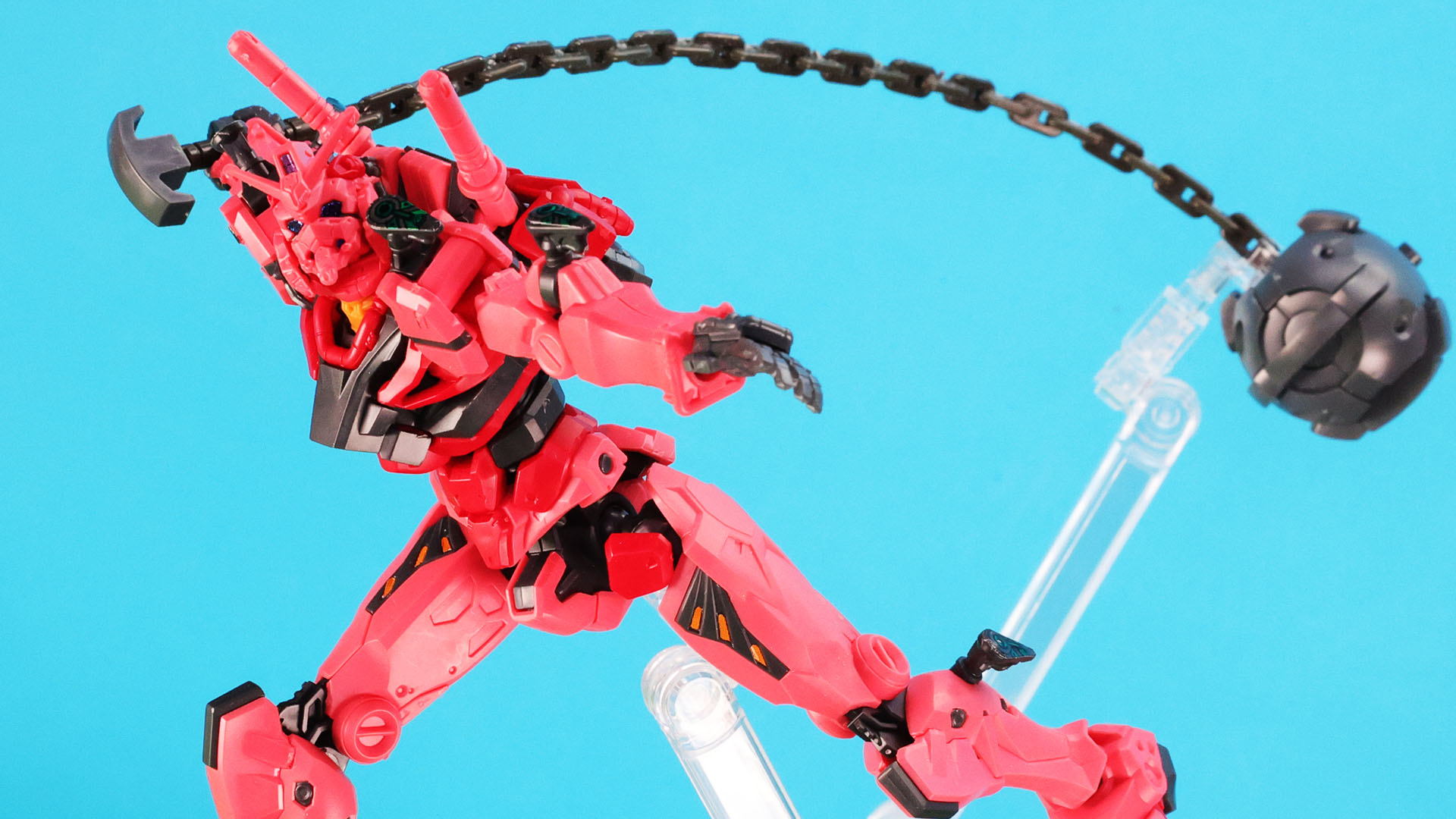 ハンマーを振り回す！