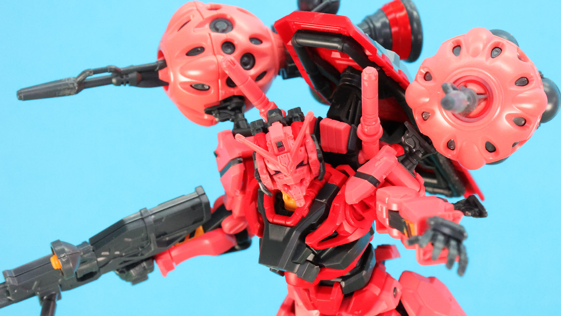 α型サイコミュとビットを搭載することで凄みも増していますね