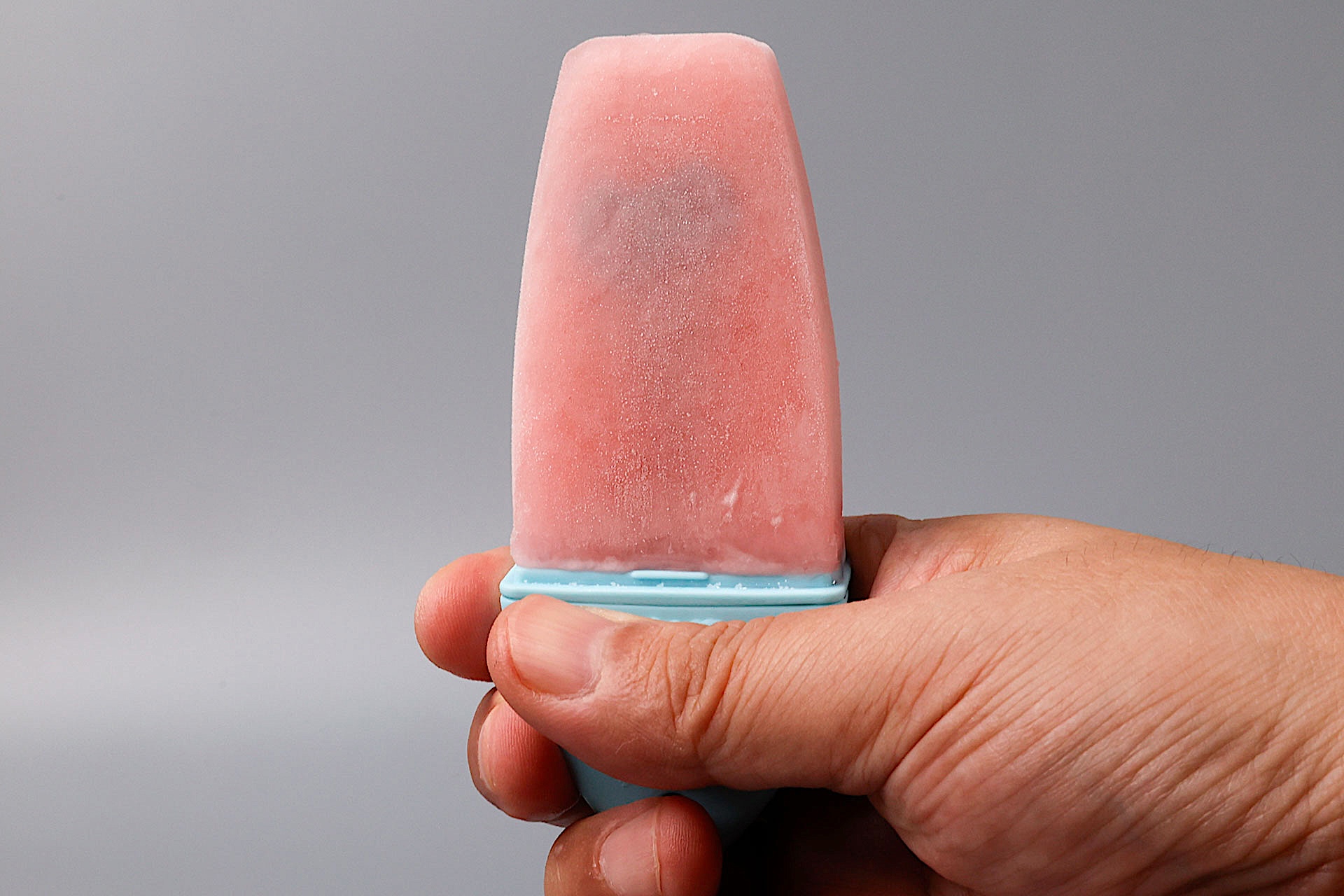 3度ほどアイス作りに挑戦して、ようやく綺麗に取り出すことができた