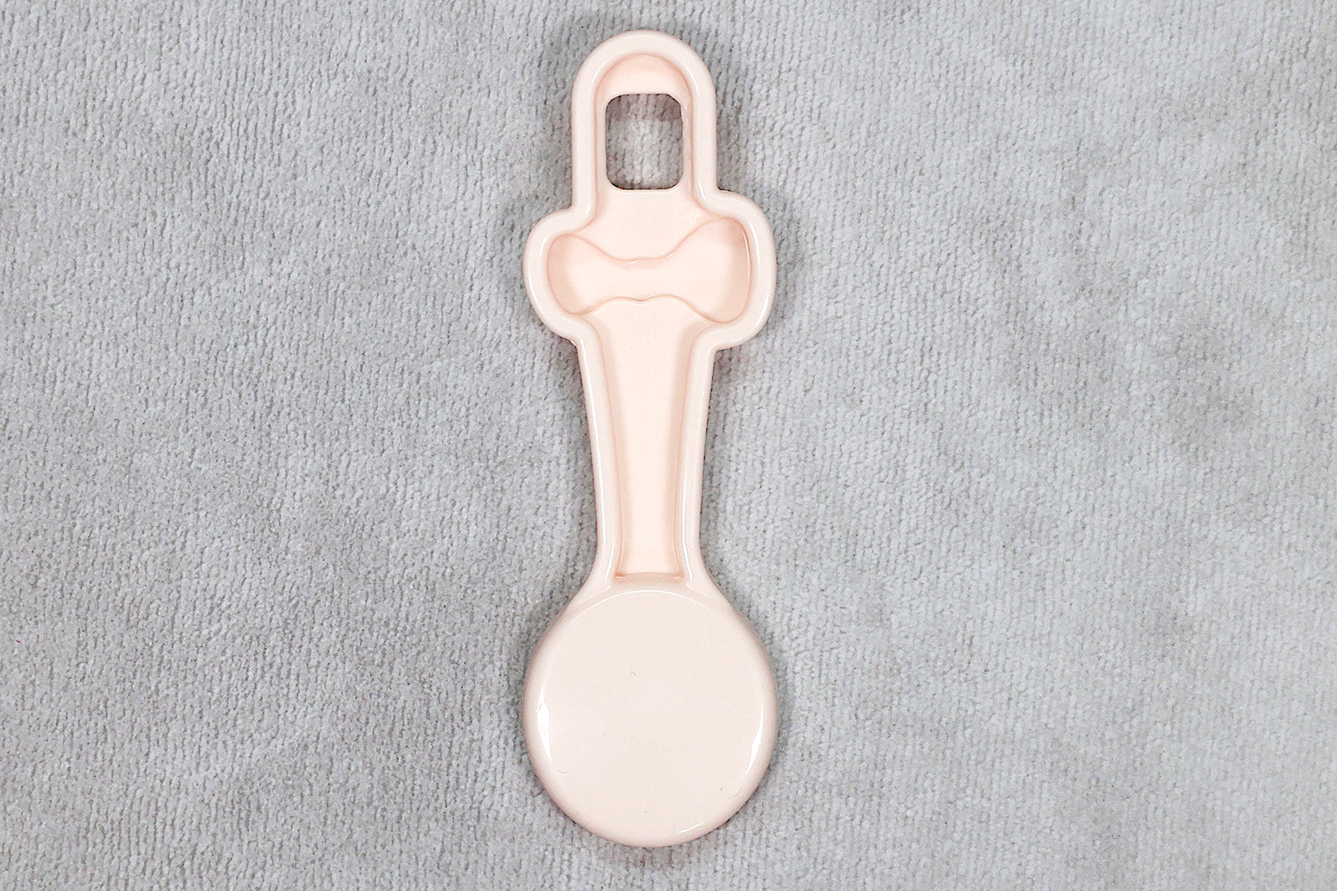 スプーンの裏面