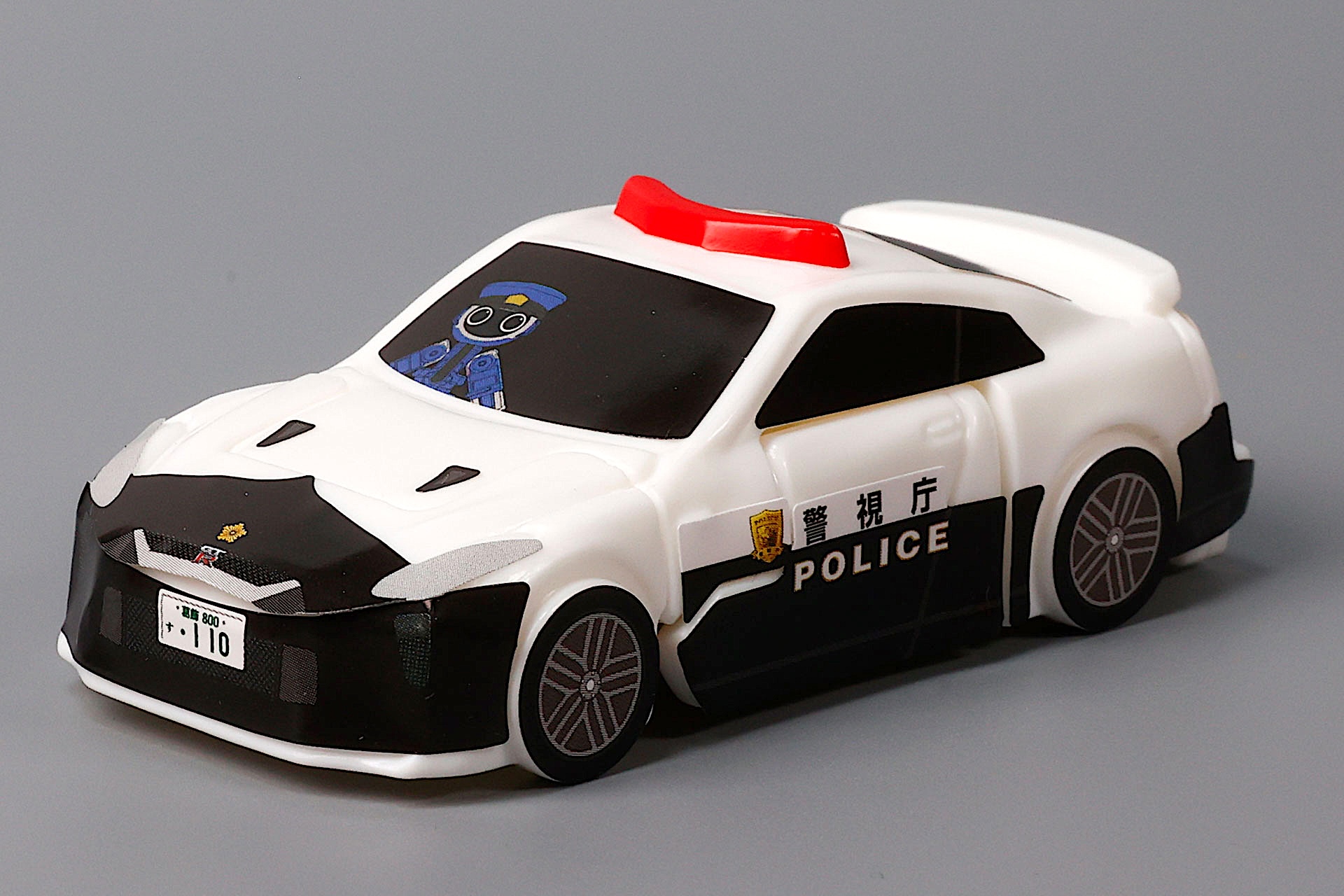 スーパーカーらしいフォルムだ