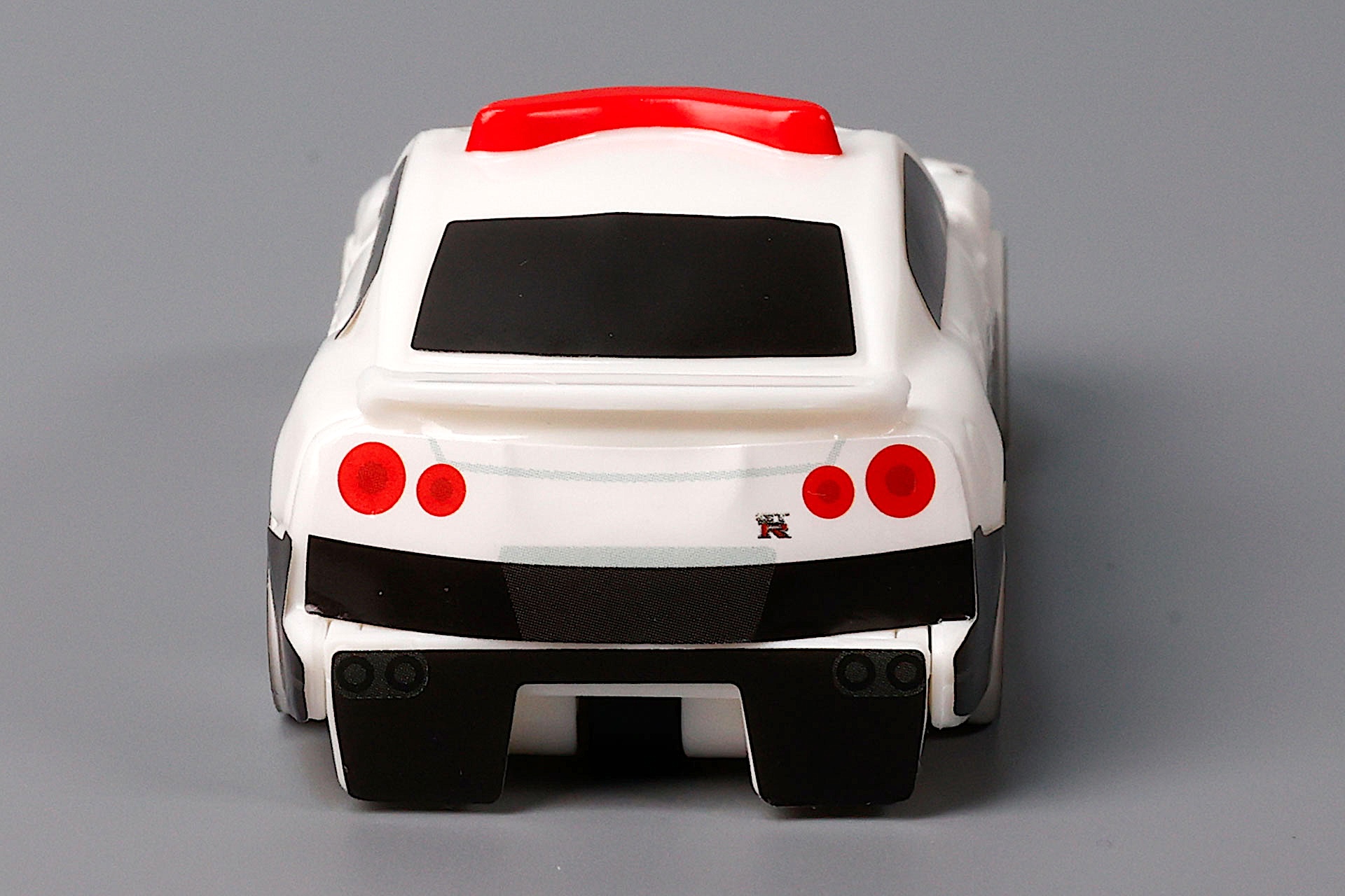 背面側も手抜かりはない