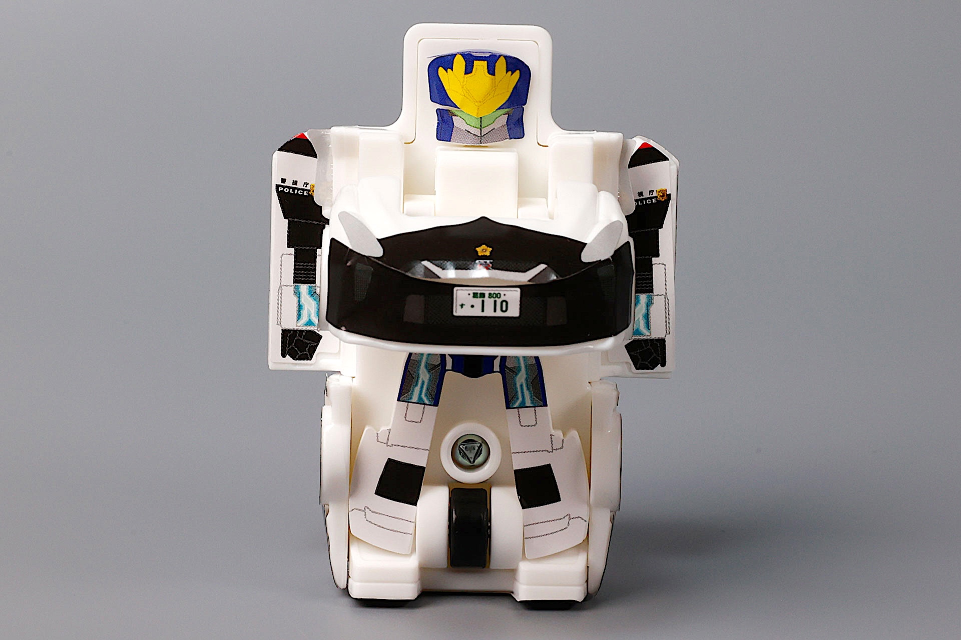 ポリスブレイバーに変形させたところ