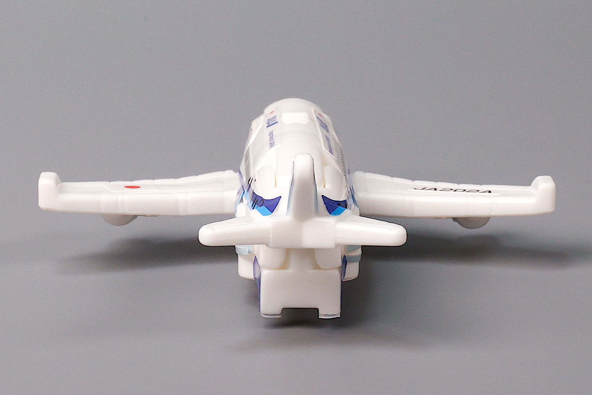 背面側から見た姿も美しい