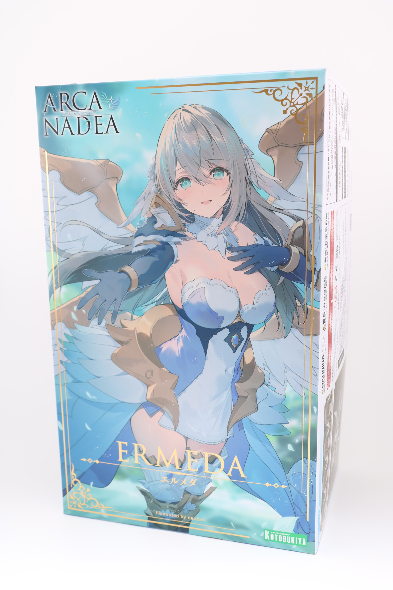 側面には作例イメージやポージングが紹介されている