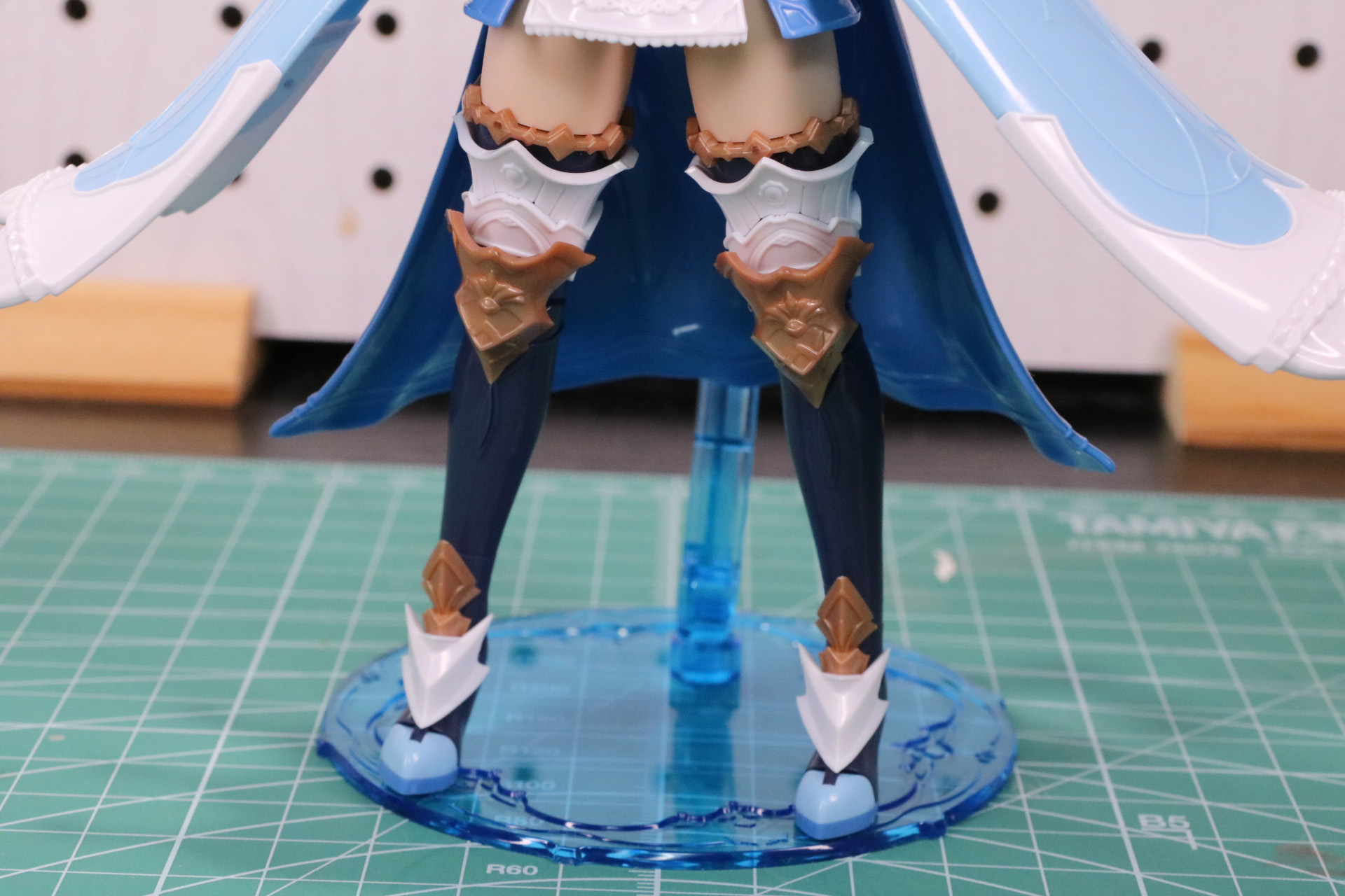 脚部武装を組み換え