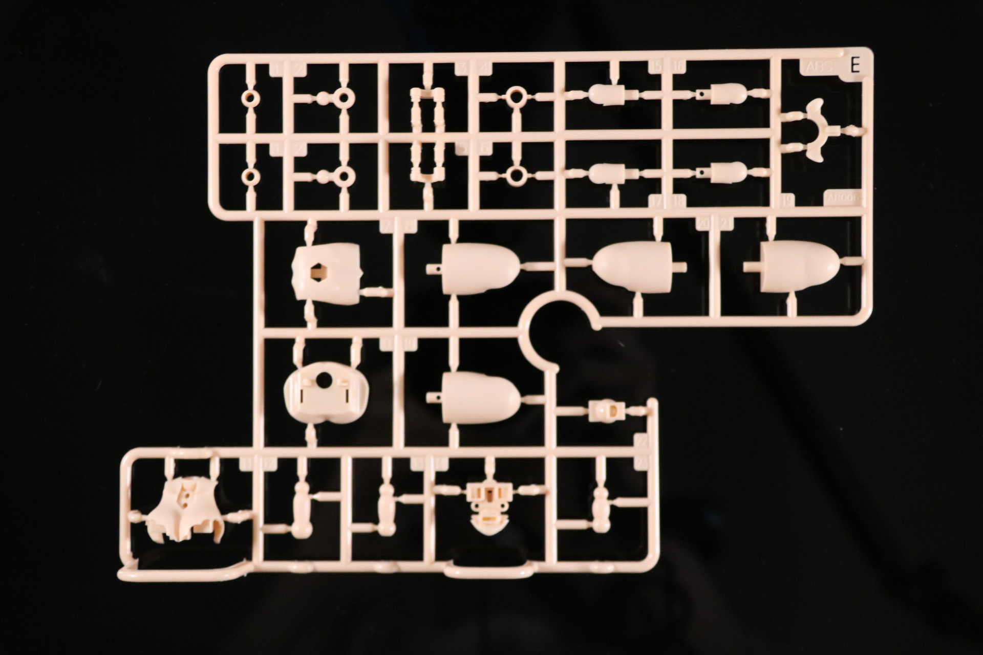 パーツE、パーツF