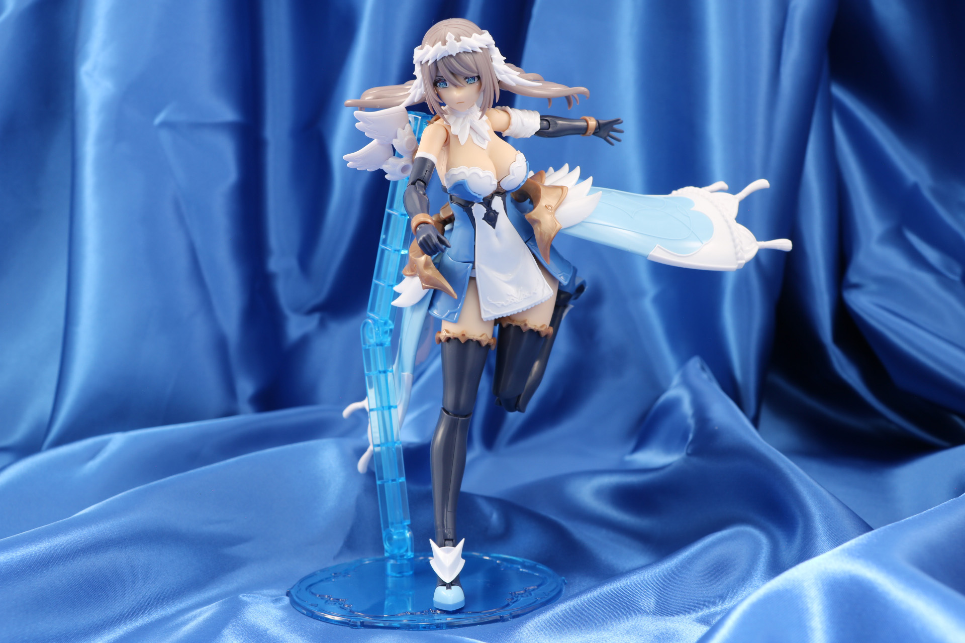 駆けだす動きも