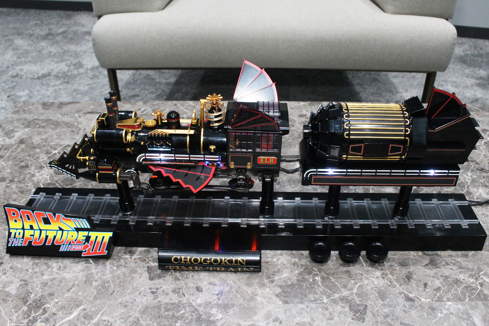 「超合金 TIME TRAIN」2025年12月発売予定。価格は59,400円