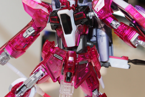 特別企画】クリアピンクが鮮やかな限定アイテム「HG 1/144