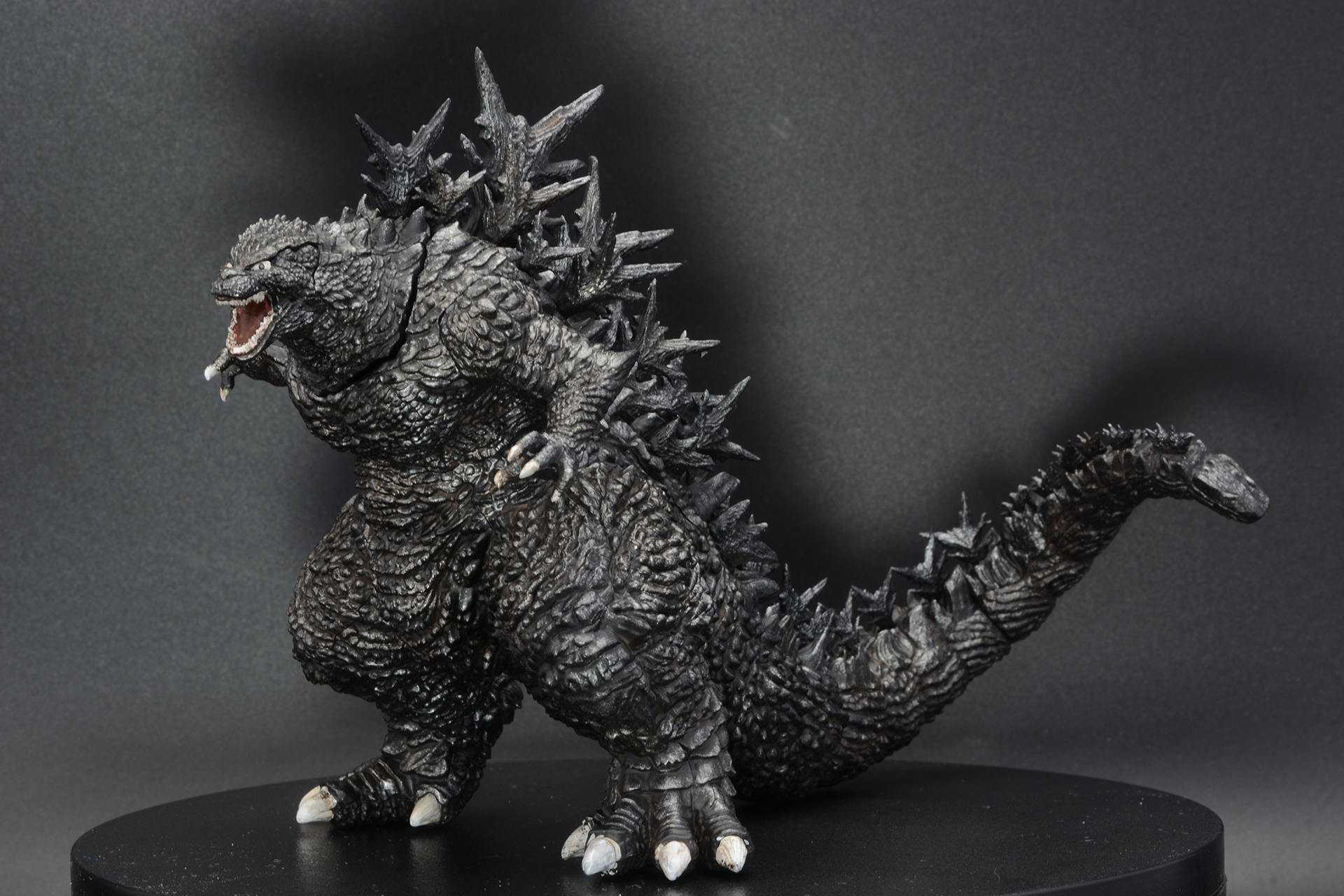 今回は発売に先駆けてストショットを組み立てていきたい。製品版はここからさらに調整が加えられる