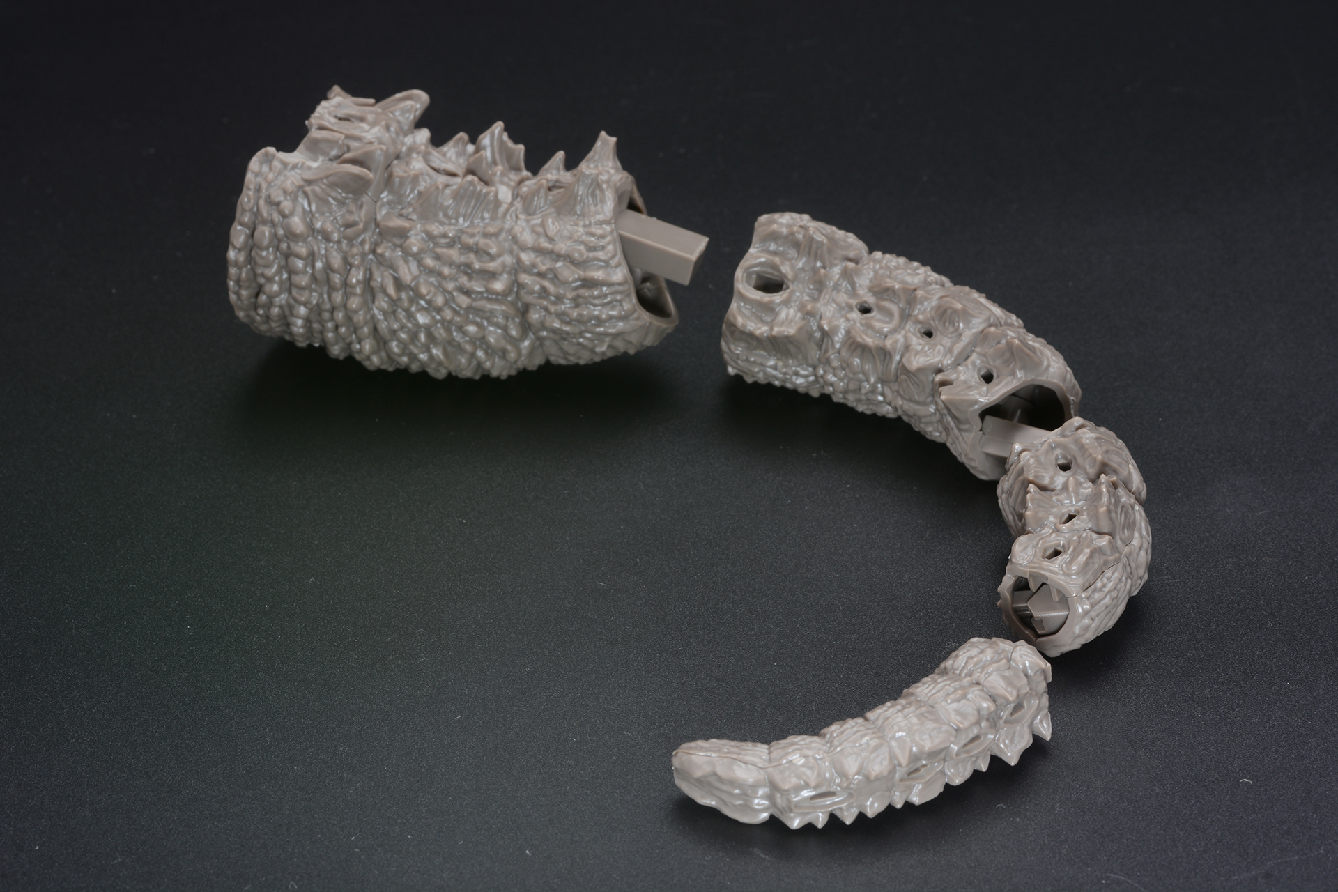 組み立ててから連結させていく