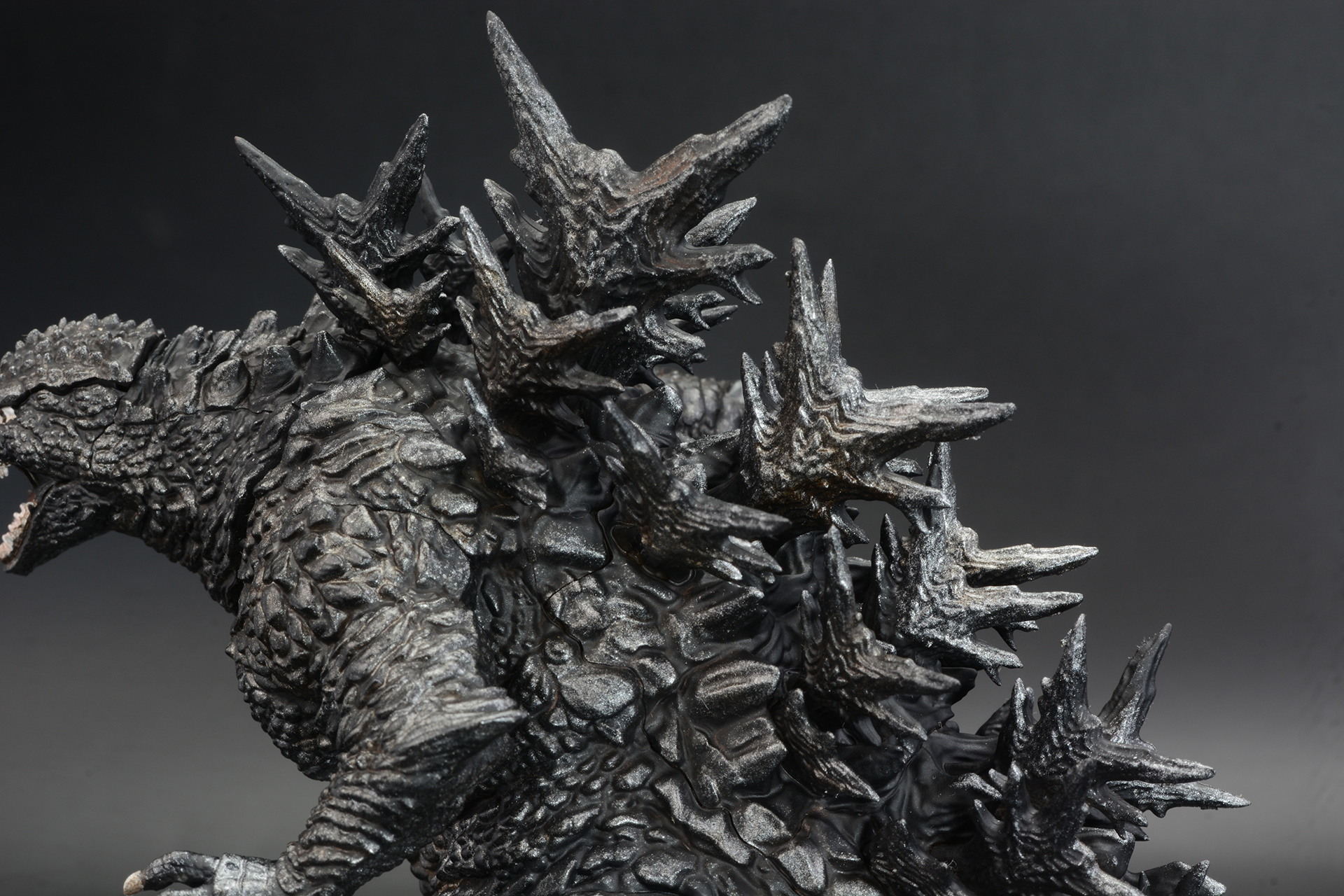 ゴジラ (2023)を象徴するといえる背鰭