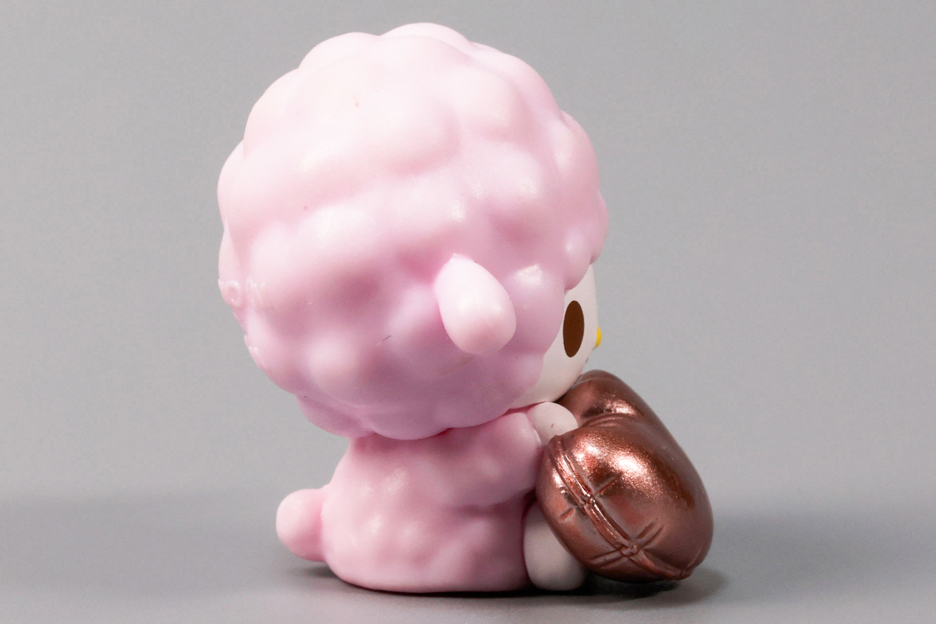 ちょこんと耳がでているところもかわいい