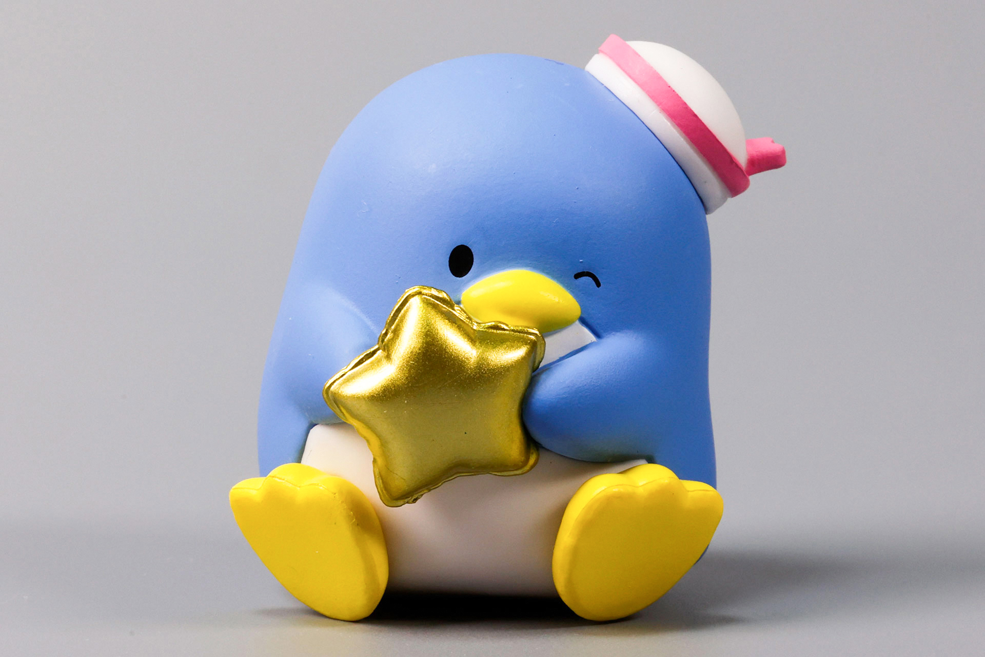 今回は座りポーズで再現されている