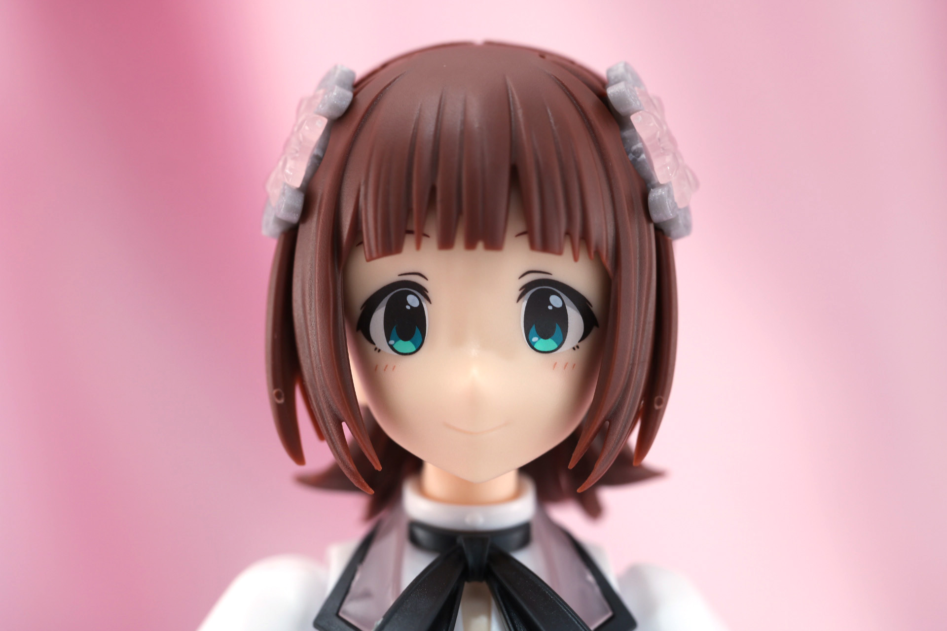 柔らかく微笑む通常顔