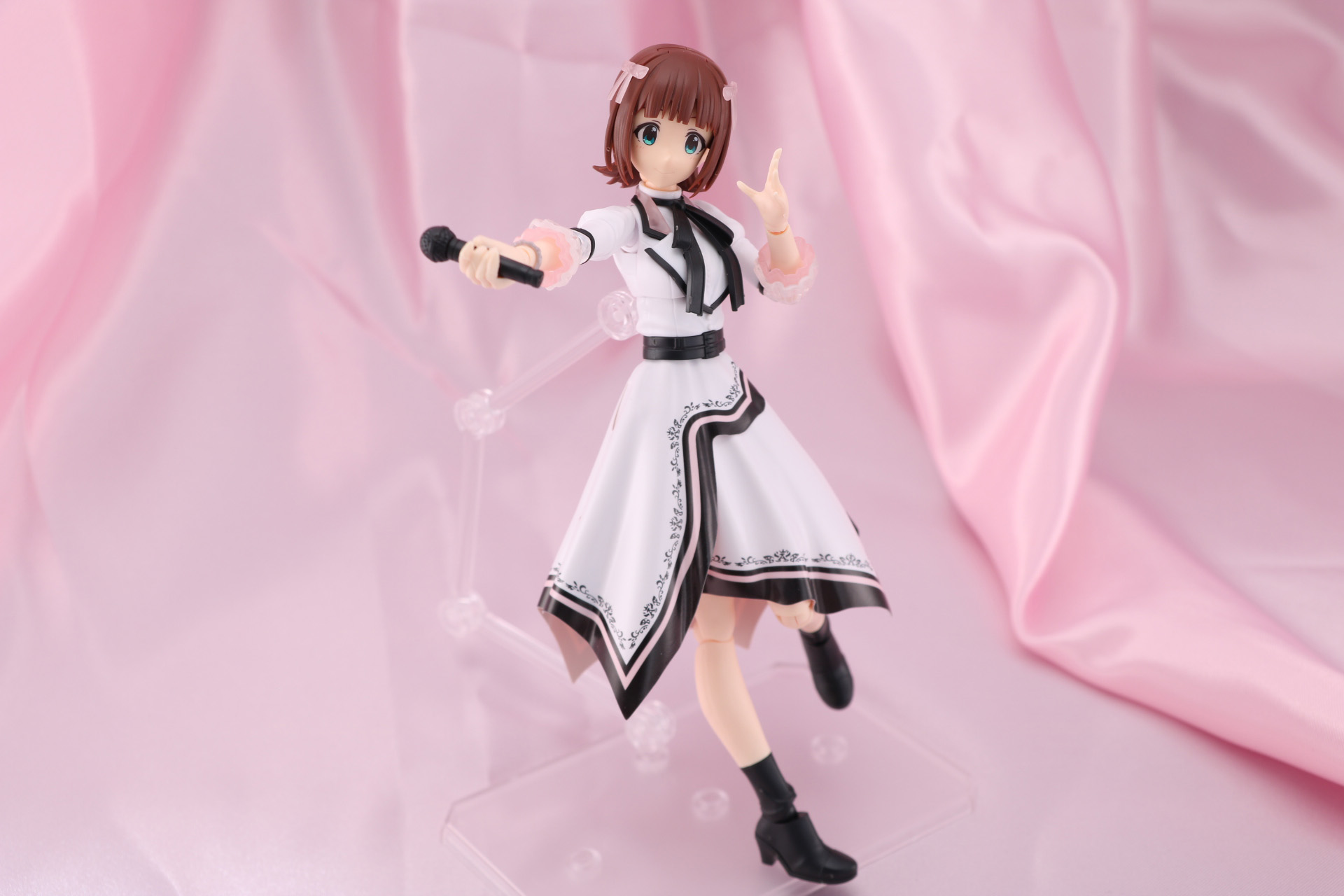 ジャケット撮影風のアグレッシブなポーズに挑戦