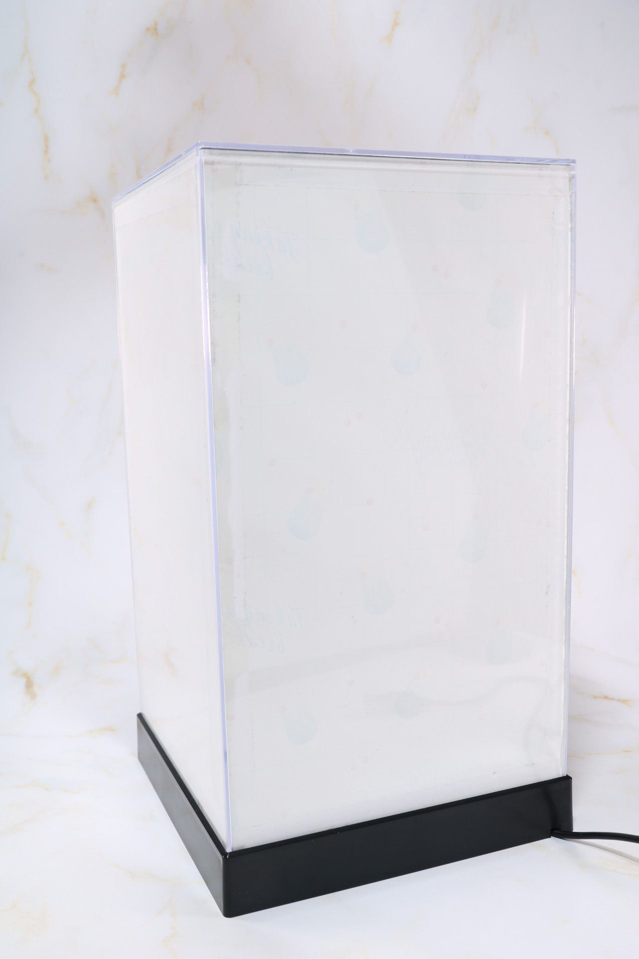 包装紙を張り付けたので、360度眺めることができない