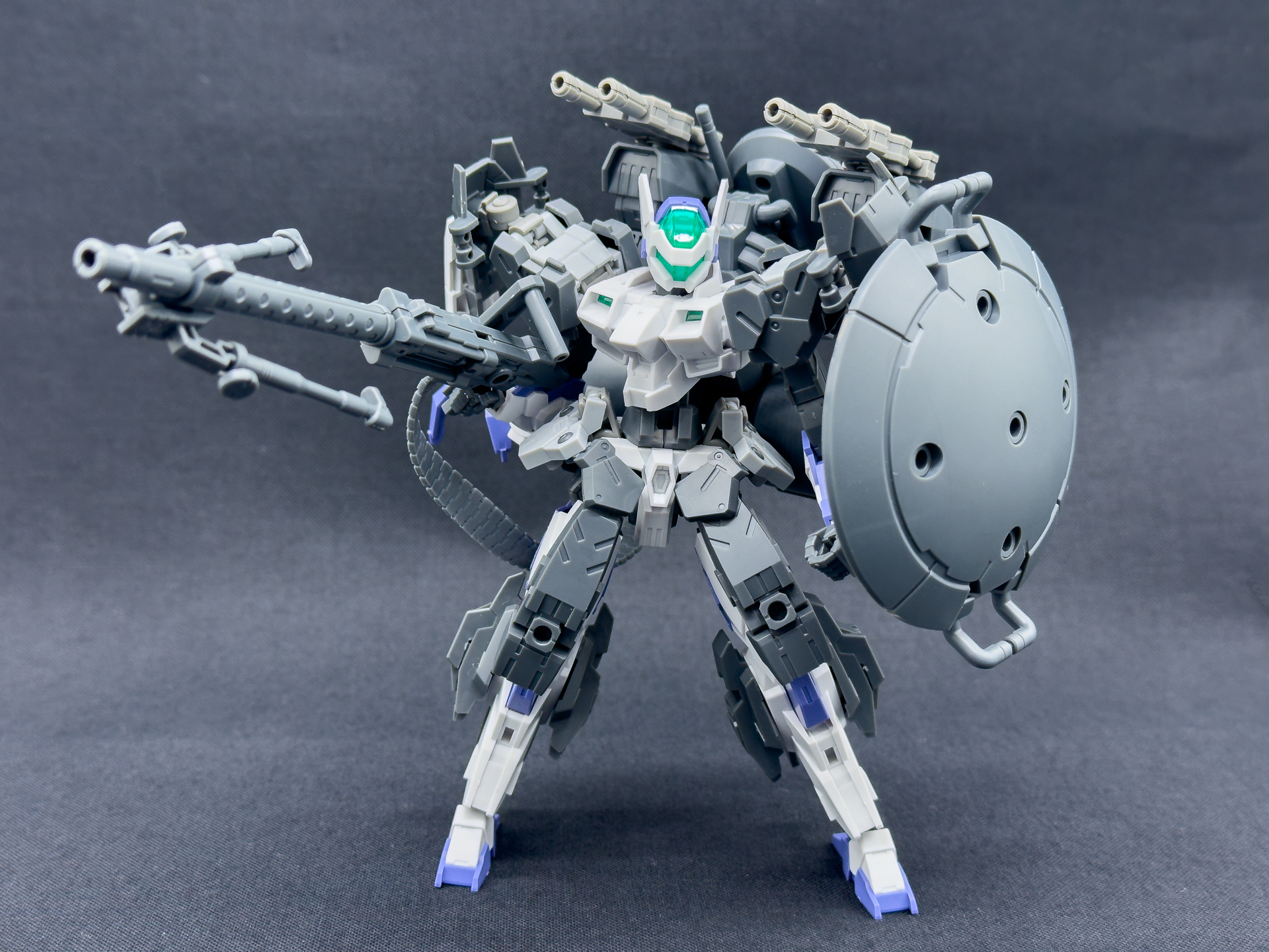 各部の追加装甲はフルアーマーユニットの追加装甲がそのまま使用できました。