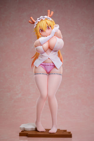 1/4 小林さんちのメイドラゴン トール 1/4スケールフィギュア Amazon | フリーイング(FREEing) 小林さんちのメイドラゴン