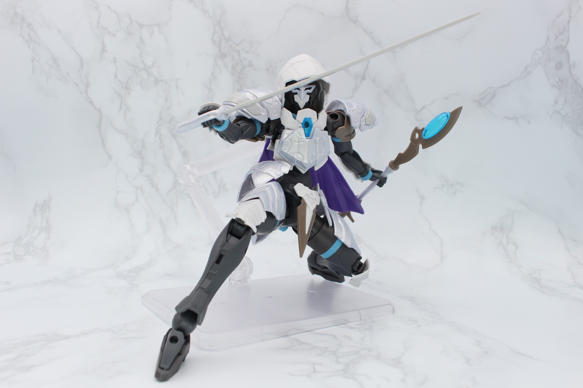 魔杖とソードの二刀流を使いこなす