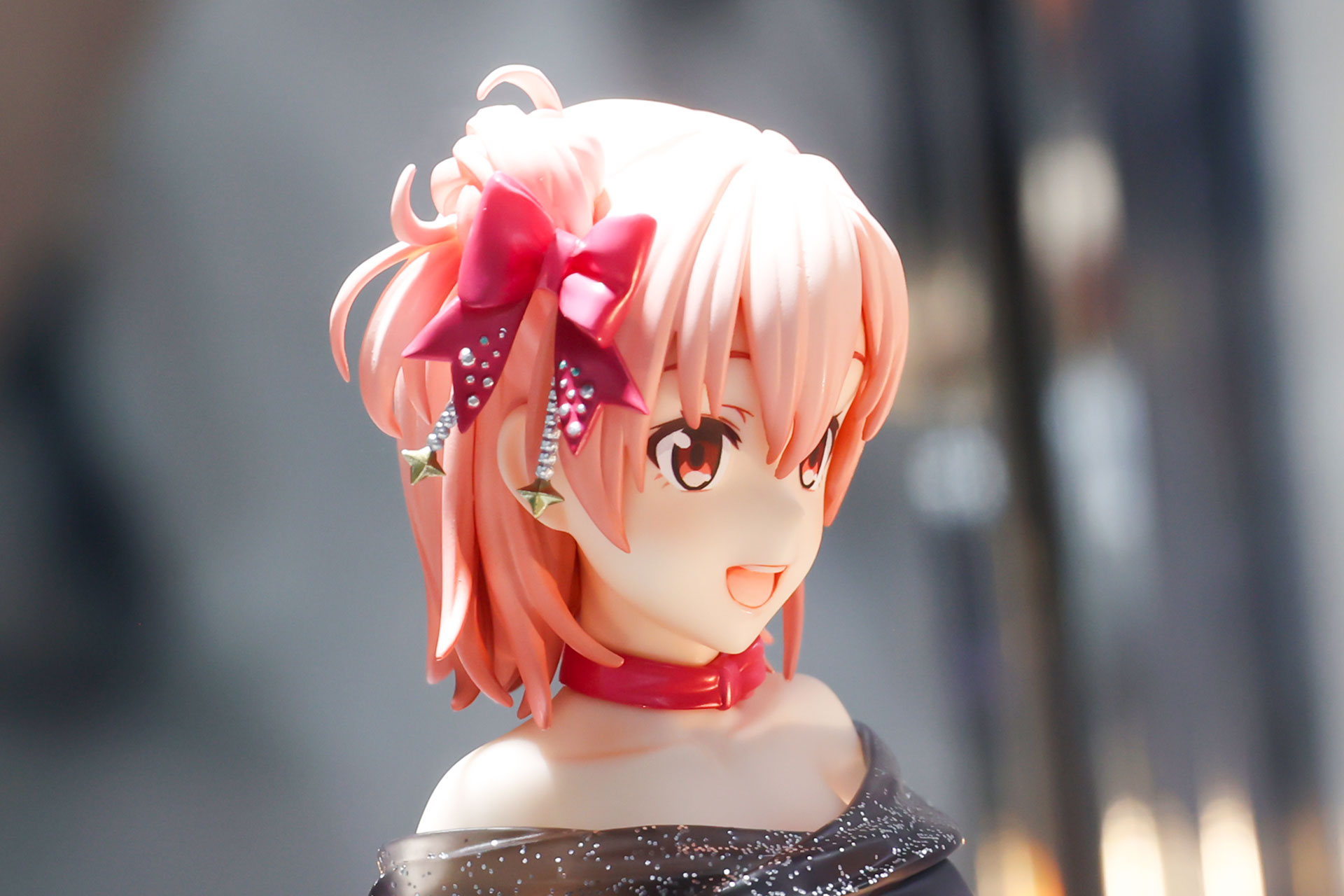 髪飾りも艶やかだ