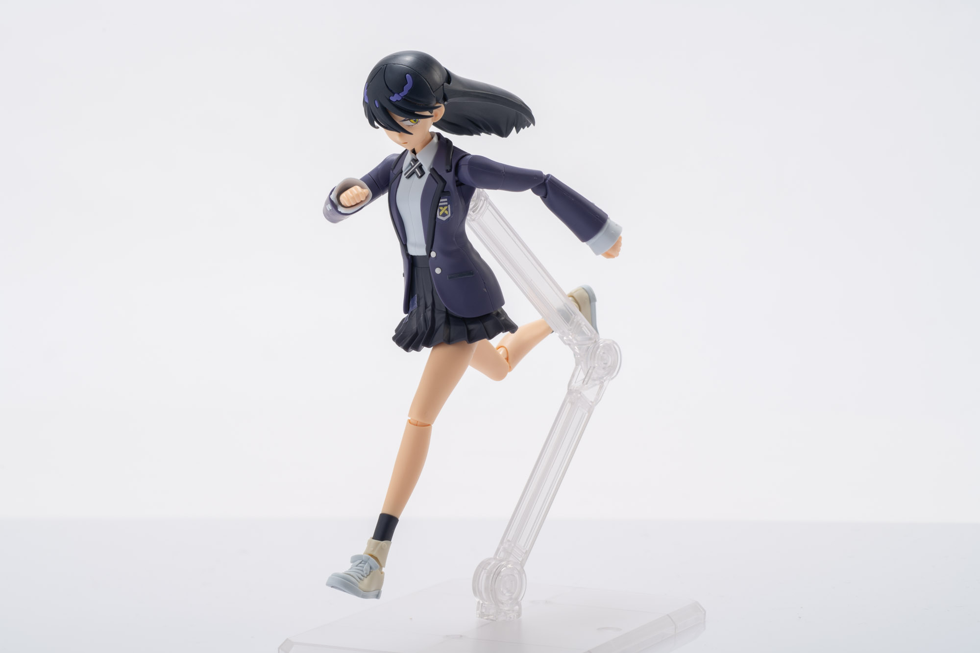 アクションベースで走らせてみるとここまでの可動域での設置も可能だ！