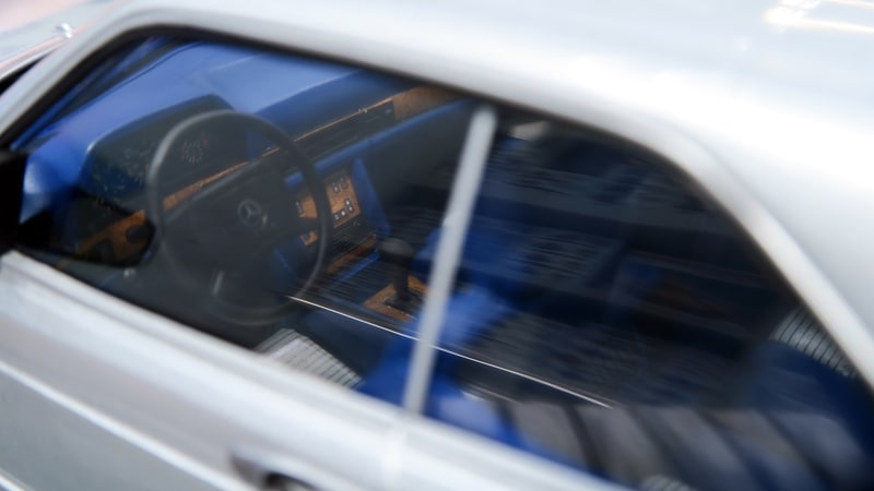 ダッシュボードなど室内のディテールも忠実に再現されている