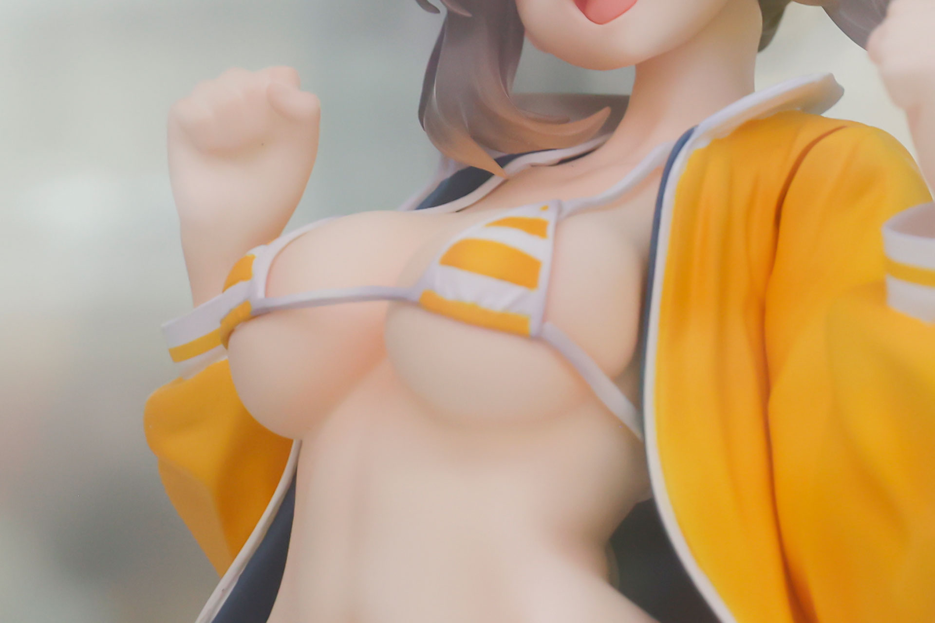 ビキニ部分の布の範囲は少なめ!?