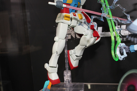 特別企画】「METAL ROBOT魂 ＜SIDE MS＞」にGQ版ガンダム登場