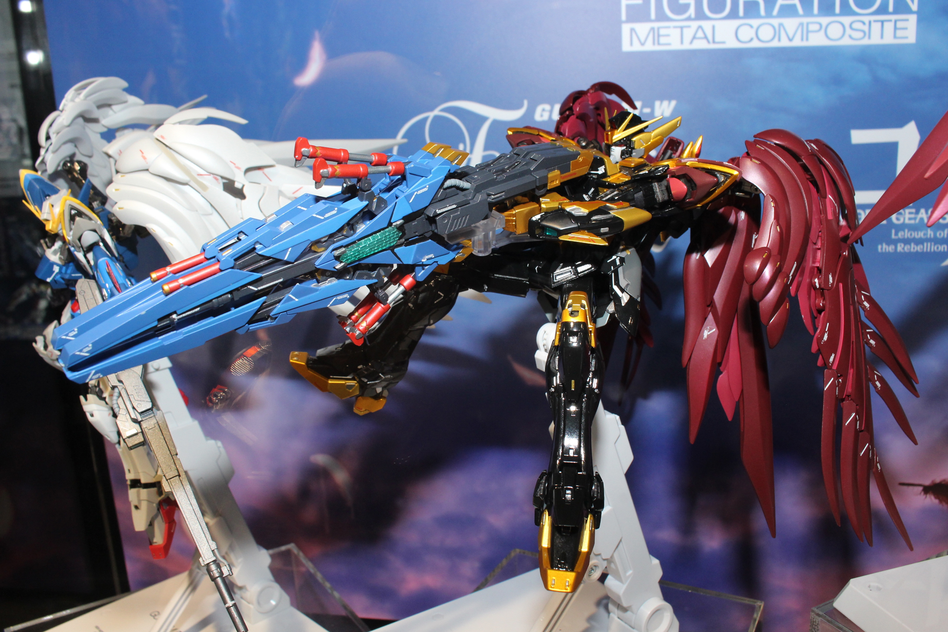 オリジナルのウイングガンダムゼロとはイメージが大きく異なる