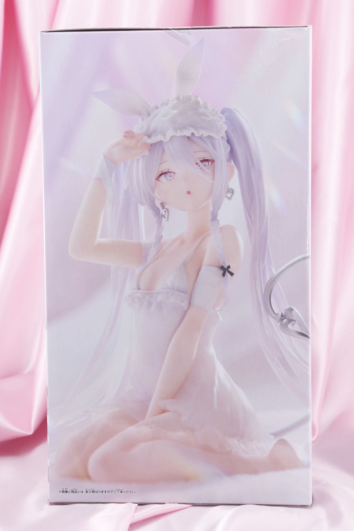 側面には別角度の「rurudo ESPRESTO-Sleepy Bunny-シュガー」が掲載されている