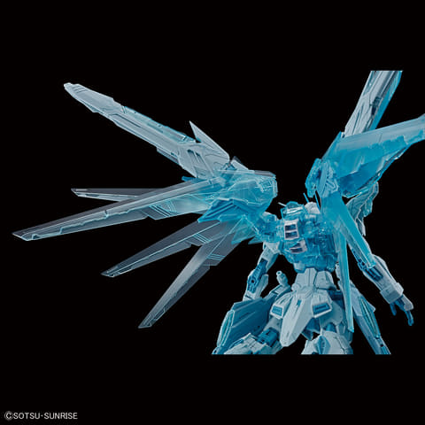 ガンダムベースにて限定カラーの「MG 1/100 フリーダムガンダム