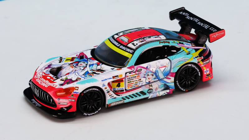 カラーリング・ラッピングでここまで華やかに！