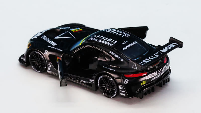 ドアは大きく開きます