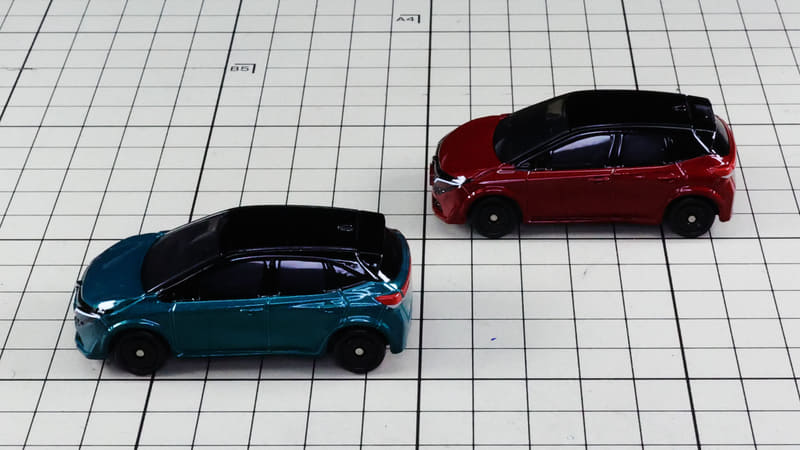 サイド：コンパクトでありながらプレミアムな印象