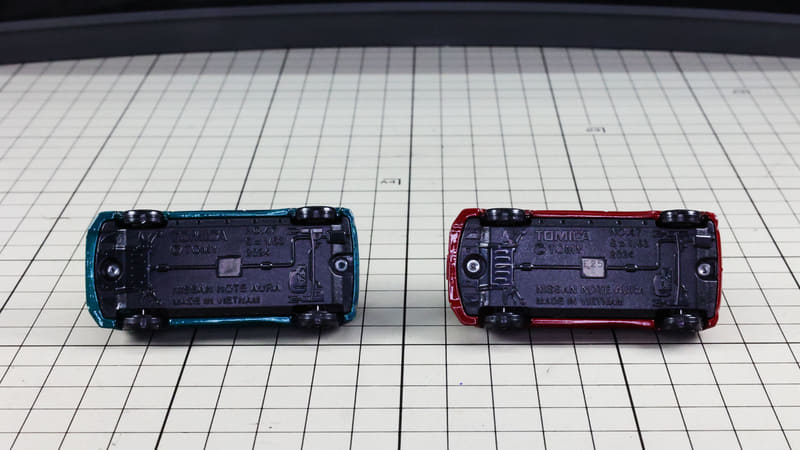 シャーシ：e-POWERによるシンプルな底面を表現