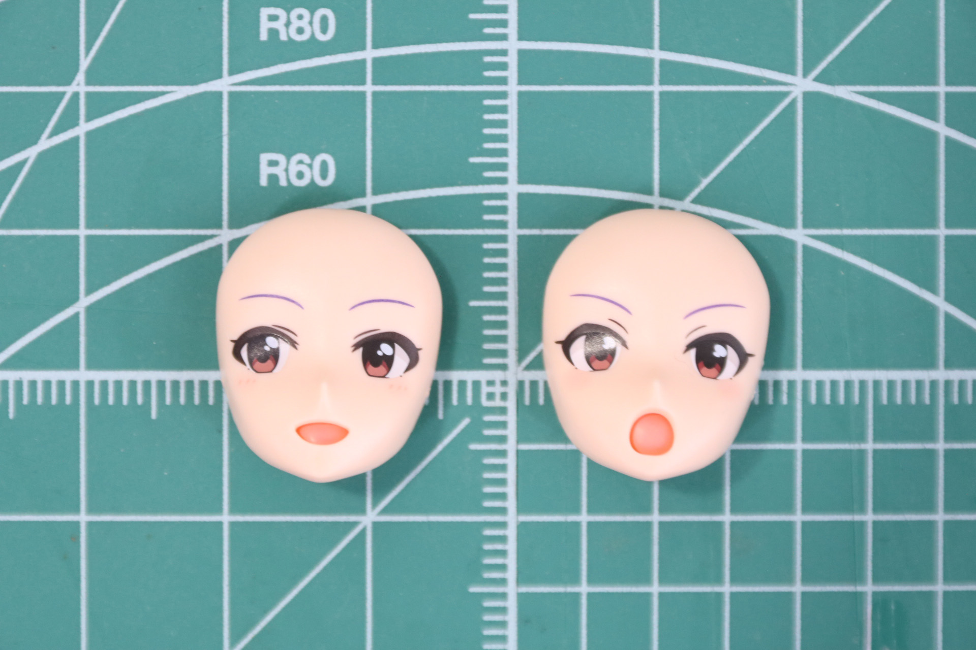 フェイスパーツの組み立て