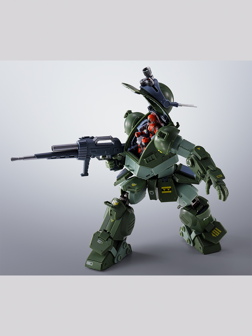 可動式の「キリコ」アクションフィギュアと降着ポーズを取ることのできるギミックによって「人が乗り込む兵器」の情景を完成品でその手に